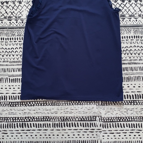 Express Tank Top. - Picture 6 of 7